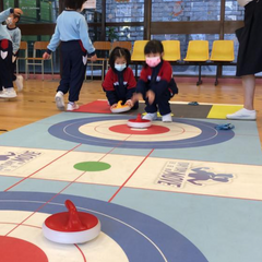 地壺球 - Floor curling
